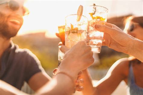seattle best happy hour 2021.